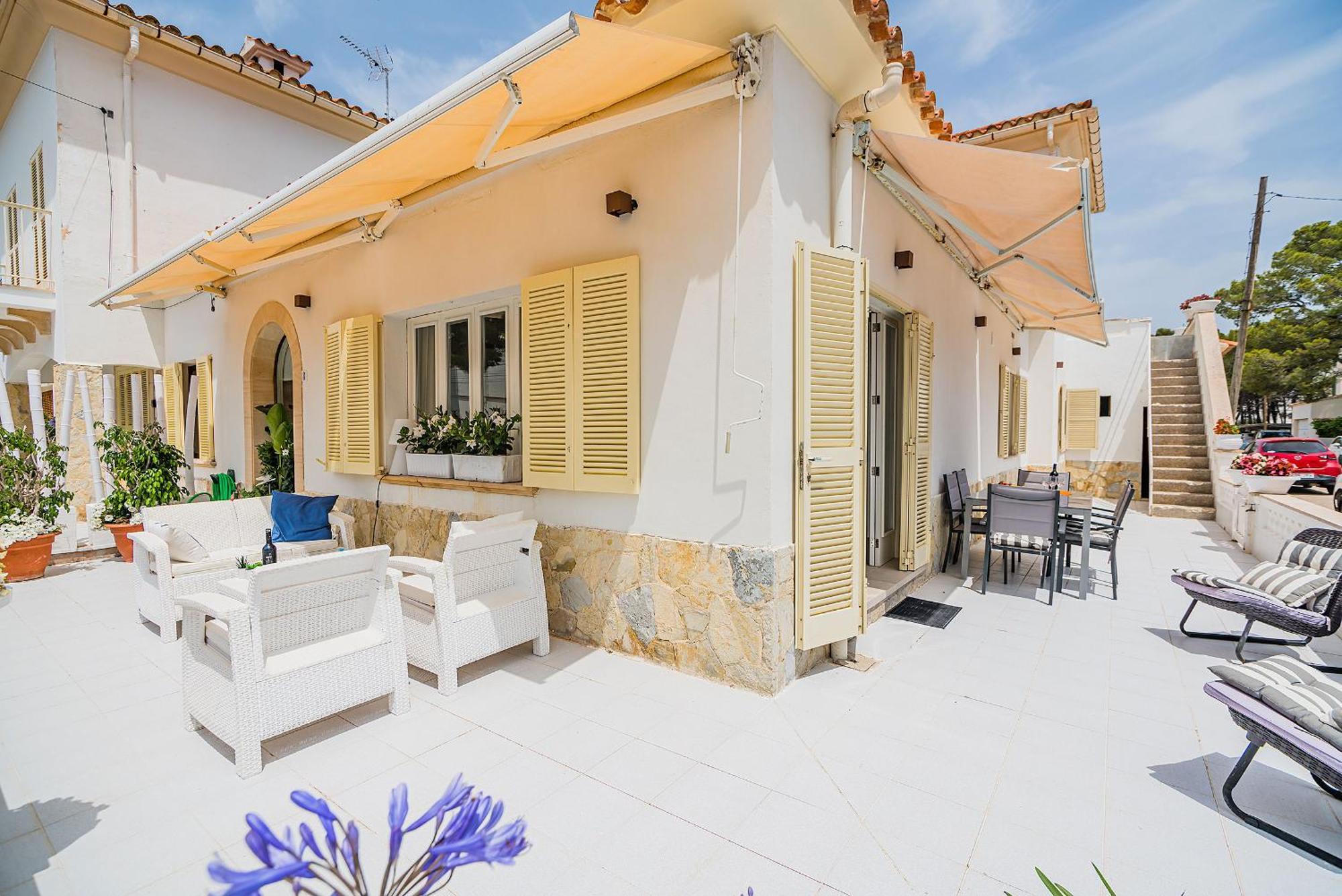 Villa Bambu Port de Pollença Exteriör bild